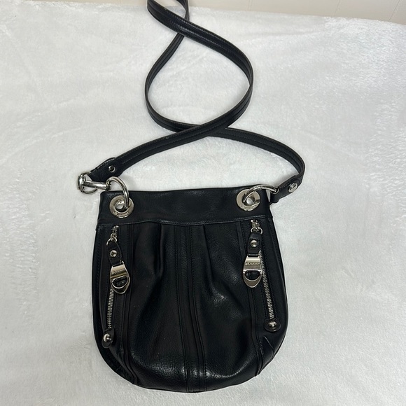 B. Makowsky Durango Soft Leather Convertible Crossbody Shoulder Handbag Black - Picture 1 of 14